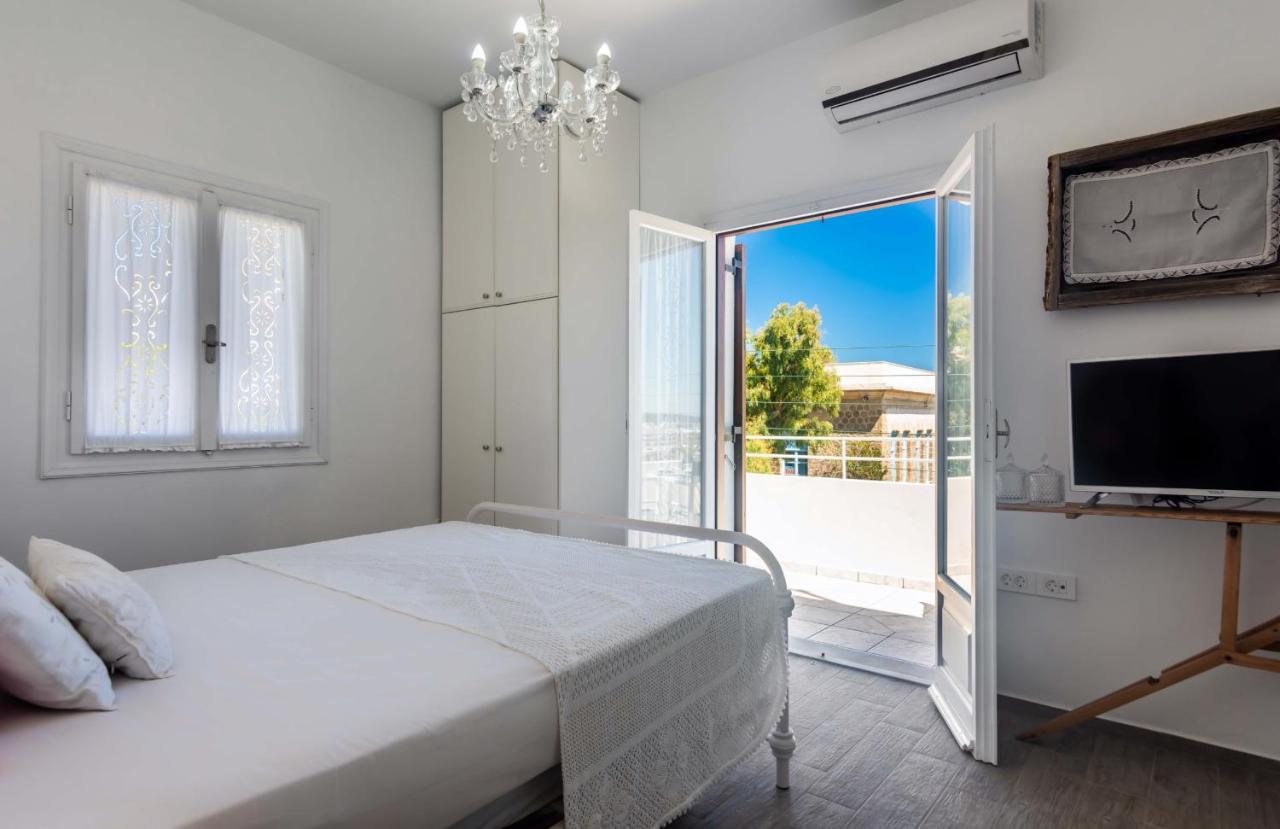 Maison Triantatria Plaka  المظهر الخارجي الصورة
